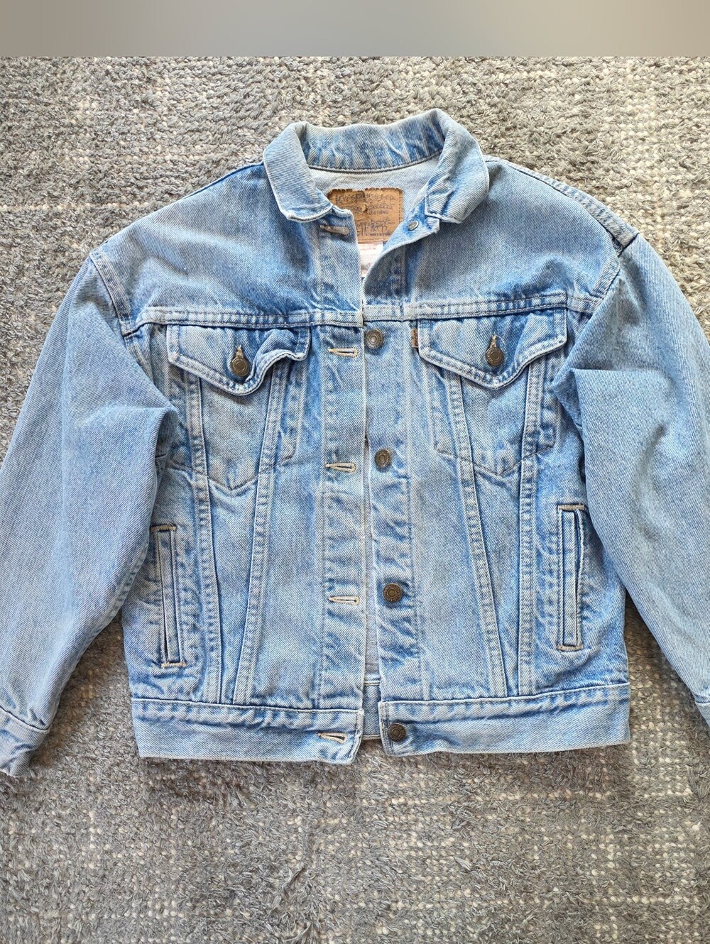 Vintage Levi's Youth Medium Denim Trucker Jacket Made in USA Tan Tab 80s